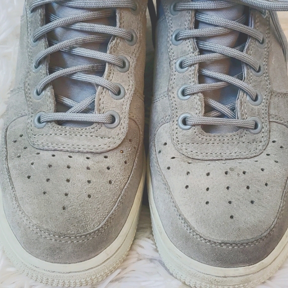 Air Force 1 High '07 LV8 Suede 'Atmosphere Grey' - Picture 4 of 9